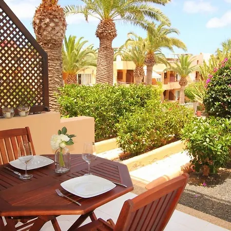 Apartment Papaya Dunes With Pool By Holidays *